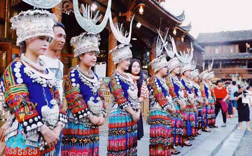 西江千戶(hù)苗寨 西江千戶(hù)苗寨